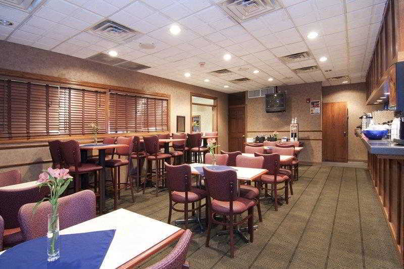 Norwood Inn & Suites Mankato North Mankato Ресторан фото