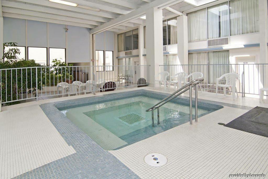 Norwood Inn & Suites Mankato North Mankato Удобства фото