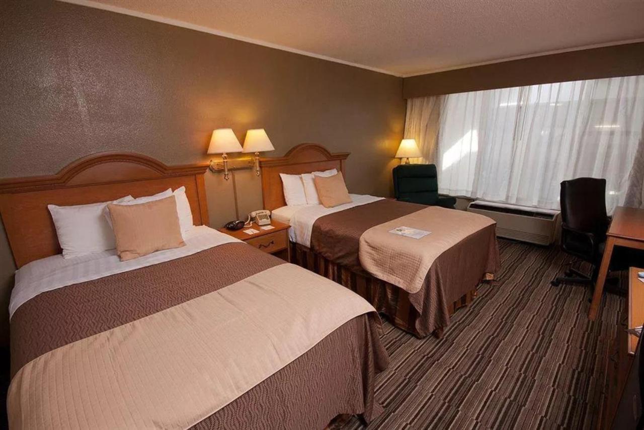 Norwood Inn & Suites Mankato North Mankato Экстерьер фото