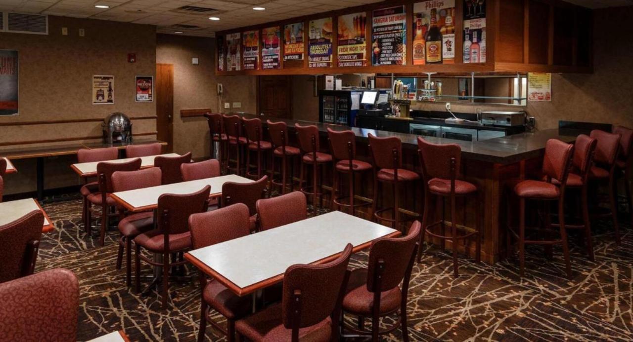 Norwood Inn & Suites Mankato North Mankato Экстерьер фото